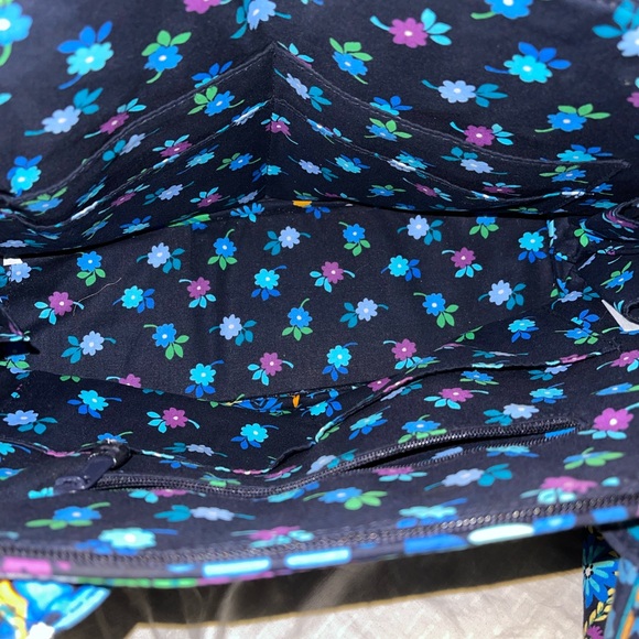 Vera Bradley Bowler & Turnlock Wallet - Midnight Blues - Picture 2 of 7